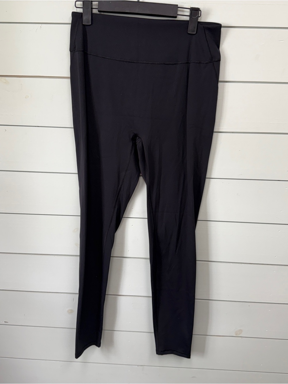 Nike X Skims 26" matte black leggings women's size large NWT